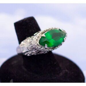 Vintage Edwardian Emerald Ring - S13